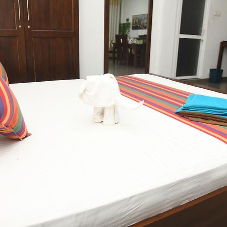 Wild Park Safari Home Stay Udawalawe Exterior photo